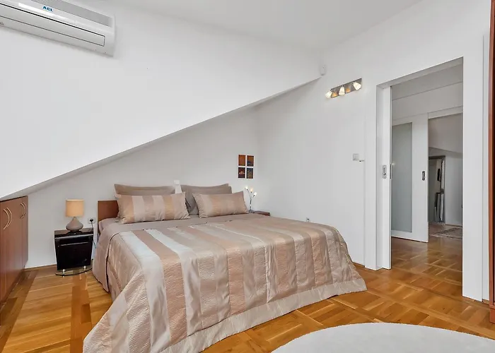 Manhattan Apartman *